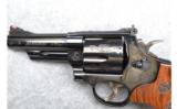 Smith&Wesson 29-10 Revolver .44 Mag, Factory Engraved and Presentation Case - 4 of 9