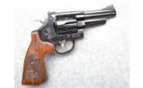 Smith&Wesson 29-10 Revolver .44 Mag, Factory Engraved and Presentation Case - 1 of 9