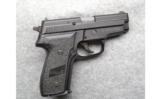 SIG SAUER P229 DA /SA in .40S&W - 1 of 2