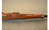 Winchester Model 70 Featherweight Ultra Grade Rifle .270 Win with Scope - 9 of 9