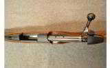 Weatherby Mark V Bolt Rifle .300 WBY Magnum - 8 of 9