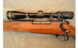 Weatherby Mark V Left-Hand Bolt Rifle .300 Wby Mag - 2 of 9
