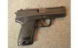 HK
USP .40 S&W V3 Semi-Auto Pistol - 1 of 2