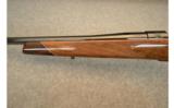 Weatherby Mark V Deluxe Bolt Rifle .257 WBY Magnum - 6 of 9