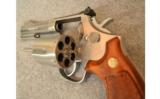 Smith & Wesson 686 Stainless Revolver .357 Magnum - 4 of 6