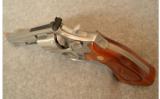Smith & Wesson 686 Stainless Revolver .357 Magnum - 5 of 6