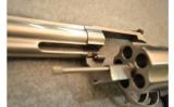 Smith & Wesson .500 S&W Magnum Revolver - 3 of 5
