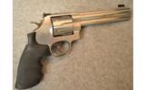 Smith & Wesson 629-6 Classic Revolver .44 Magnum - 1 of 5