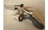 Smith & Wesson 629-6 Classic Revolver .44 Magnum - 4 of 5