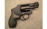 Smith & Wesson M&P 340 Revolver .357 Magnum - 1 of 2