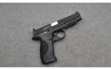 Smith & Wesson ~
M&P 40L Performance Center ~ .40 S&W - 1 of 2