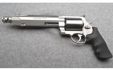 Smith & Wesson PC .460 S&W Magnum Revolver - 2 of 4