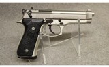 Beretta ~ 92FS Inox ~ 9mm Luger - 1 of 2