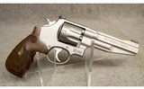 Smith & Wesson ~ 627-5 ~ .357 Magnum - 1 of 2