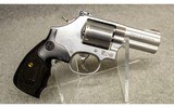 Smith & Wesson ~ 686-6 Plus ~ .357 Magnum - 1 of 2