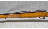 Weatherby ~ Mark V Deluxe ~ .270 Weatherby Magnum - 7 of 10