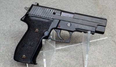 Sig Sauer ~ P226 ~ .40 S&W - Image 1 of 2