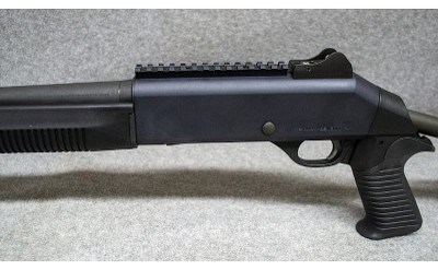 Benelli ~ M1014 ~ 12 Gauge - Image 7 of 10
