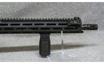 Daniel Defense ~ DDM4 V7 ~ 5.56 NATO - Image 4 of 10