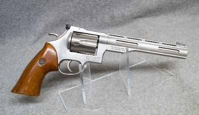 Dan Wesson Arms ~ Super Mag ~ .357 Maximum - Image 1 of 2