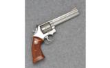 Smith & Wesson, 686, .357 Magnum - 1 of 2