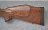 Weatherby, Mark V, .300 WBY Magnum - 7 of 9