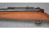Weatherby, Mark V, .300 Magnum - 5 of 9