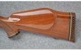 Weatherby, Mark V, .300 Magnum - 7 of 9