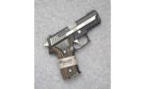 Sig Sauer, P229 Equinox, .40 S&W - 1 of 2