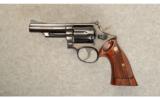 Smith & Wesson Combat Magnum Model 19-3
.357 Mag - 2 of 2