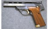 High Standard, The Victor, .22 Long Rifle - 2 of 2