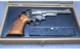 Smith & Wesson Model 29-2 Revolver, .44 Magnum - 5 of 6