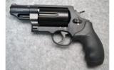 Smith & Wesson ~ Governor ~ .45 LC/ACP, .410 - 2 of 5