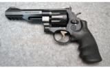 Smith & Wesson ~ 327 ~ .357 Mag. - 2 of 5