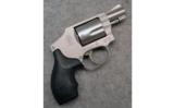Smith & Wesson ~ 642-2 ~ .38 Spl. - 1 of 5