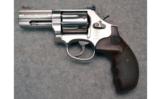 Smith & Wesson ~ 686-6 ~ .357 Mag. - 2 of 5