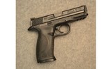 Smith & Wesson ~ M&P 40 ~ .40 S&W - 1 of 2
