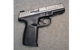 Smith & Wesson ~ SD 40 VE ~ .40 S&W - 1 of 2