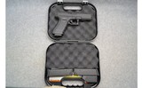 Glock ~ 22 Gen 4 ~ .40 S&W - 3 of 3