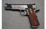 Les Baer ~ Bear Custom ~ .45 ACP - 2 of 2