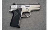 Smith & Wesson ~ 6946 ~ 9mm Luger - 1 of 2