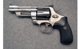 Smith & Wesson ~ 657-4 "Mountain Gun" Revolver ~ .41 Magnum - 2 of 3