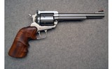 Ruger ~ New Model Super Blackhawk ~ .44 Magnum