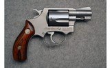 Smith & Wesson ~ M60-7 Lady Smith ~ .38 Special