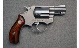 Smith & Wesson ~ M60-7 Lady Smith ~ .38 Special - 1 of 2