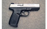 Smith & Wesson ~ SD9 VE ~ 9mm Luger - 1 of 2