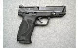 Smith & Wesson ~ M&P40 M2.0 ~ .40 S&W