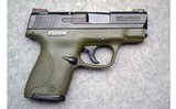 Smith & Wesson ~ M&P 9 Shield ~ 9mm Luger - 1 of 3