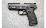 Smith & Wesson ~ M&P40 M2.0 ~ .40 S&W - 2 of 3