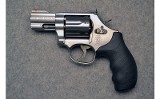 Smith & Wesson ~ 686-6 Revolver ~ .357 Magnum - 2 of 3